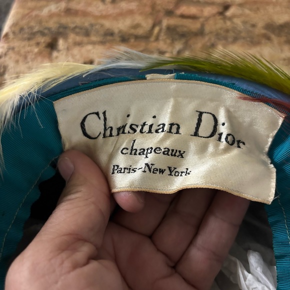 Christian Dior Vintage Feathered Hat and Hatbox - Picture 11 of 11